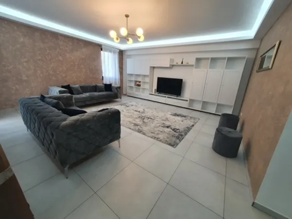Apartament 3 camere Ploiești - poza 4