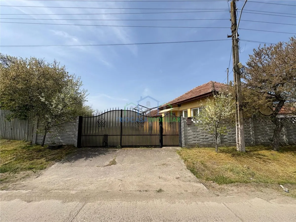 Casa si teren Pielesti - foto 1