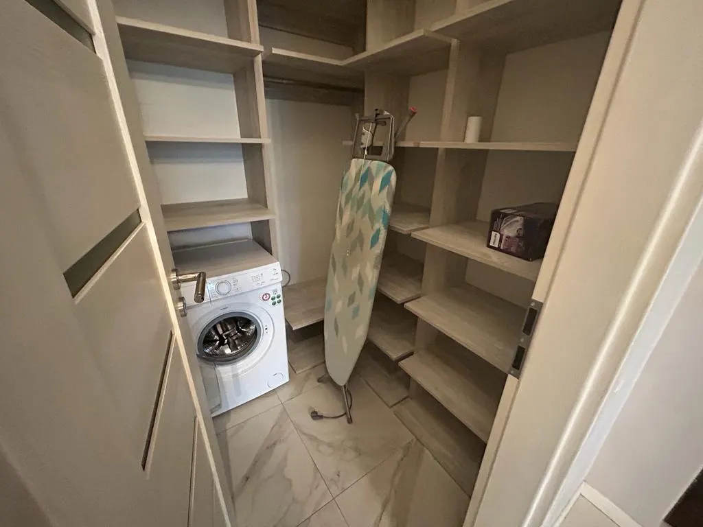 Inchiere apartament 3 camere Ploiesti, zona Albert - foto 11