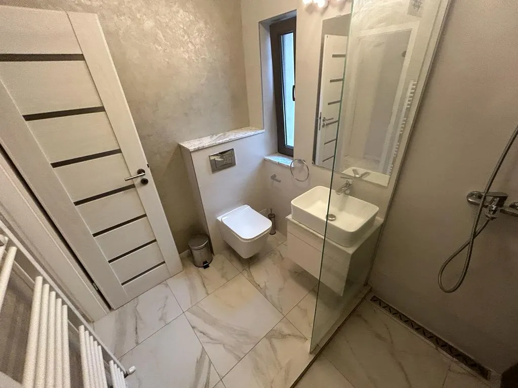 Inchiere apartament 3 camere Ploiesti, zona Albert - foto 13