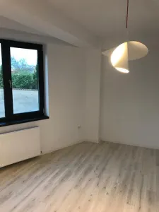 Inchiriere apartament lux,,imobil nou Ploiesti, zona  Ultracentral - foto 9