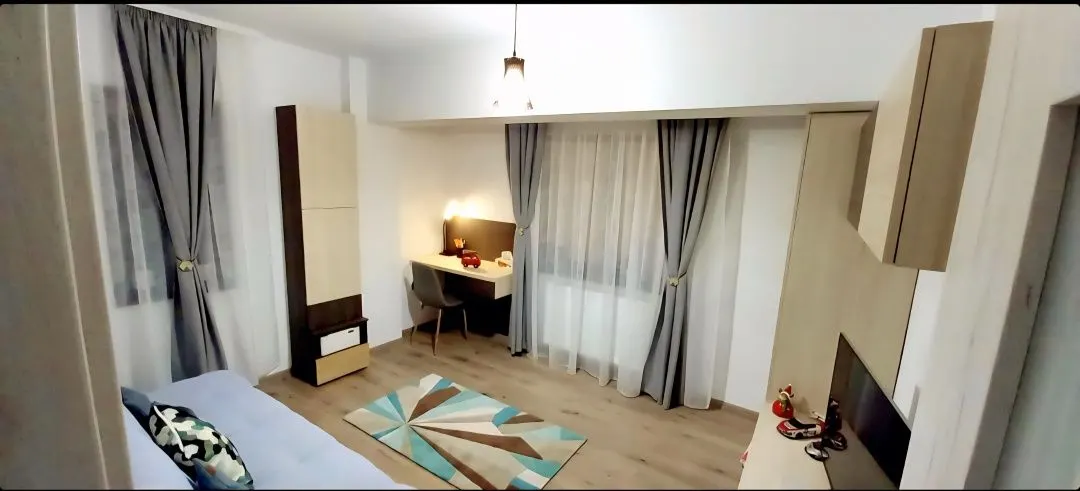 Apartament 2 camere Tractorul ,  loc de parcare. mobilat lux 173000 Euro - foto 8