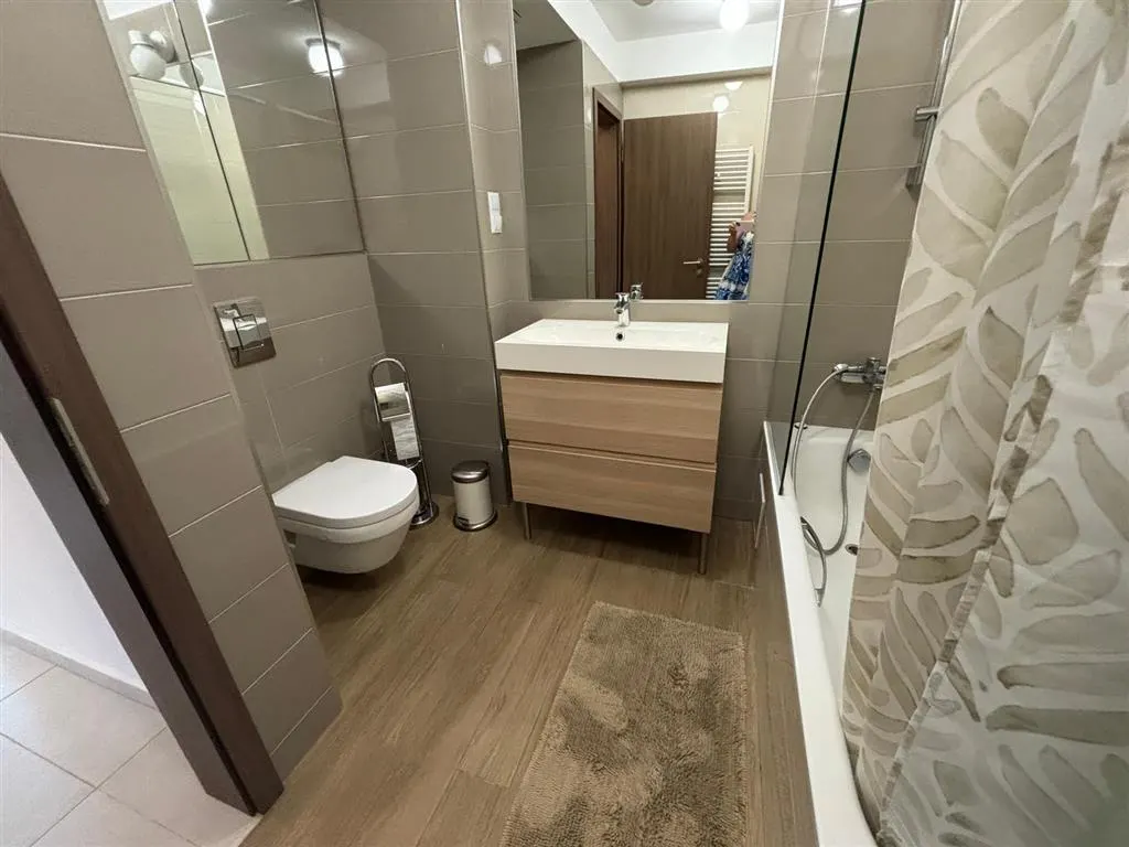 Inchiriere apartament 2 camere mobilat modern Ploiesti, zona CENTRALA - foto 8