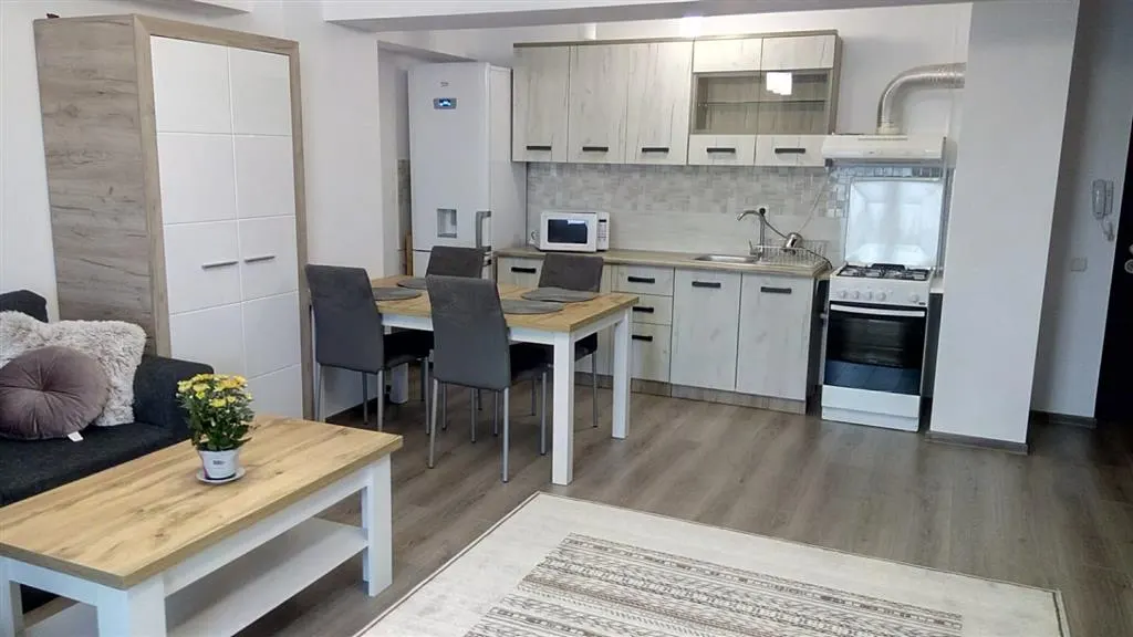 Inchiriere apartament 2 camere , bloc nou Ploiesti - foto 1