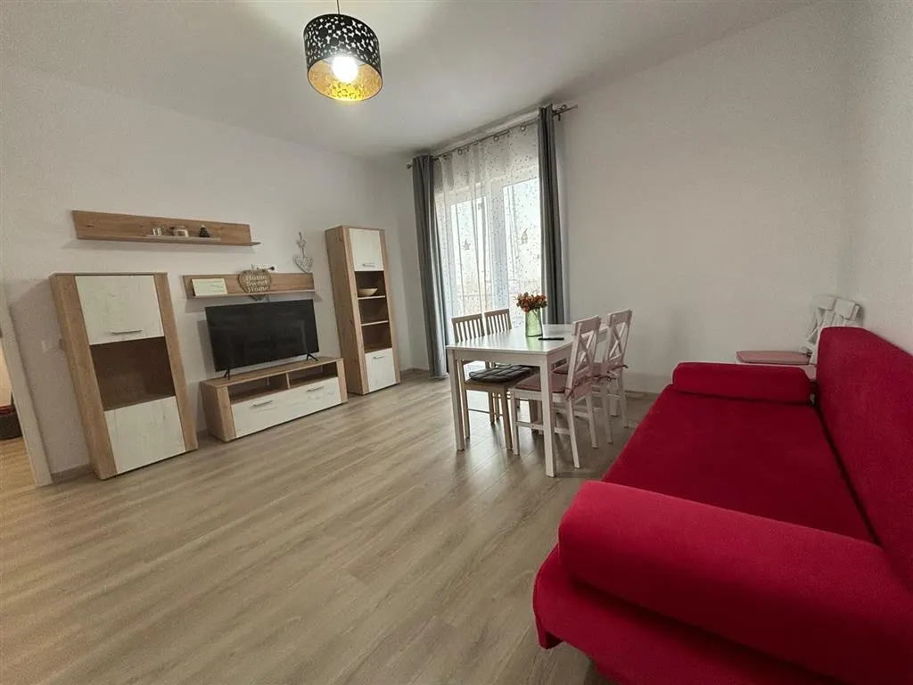 Inchiriere apartament 2 camere, bloc nou, zona Centrala - foto 1
