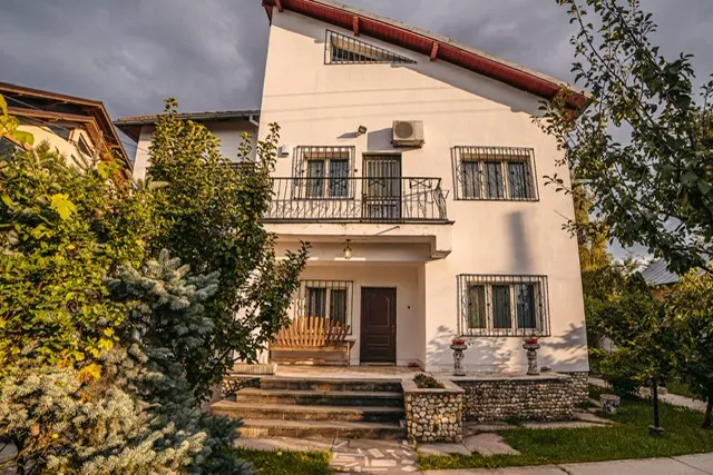 Vanzare  vila, superba, Targoviste zona Rezidentiala - foto 2