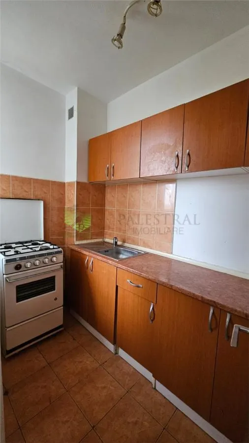 Garsoniera zona Grivitei 66500 Euro - foto 4
