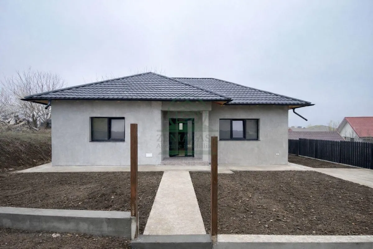 Casa 3 camere Horpaz Iasi FINALIZATA ! posibilitate 700 mp - foto 2