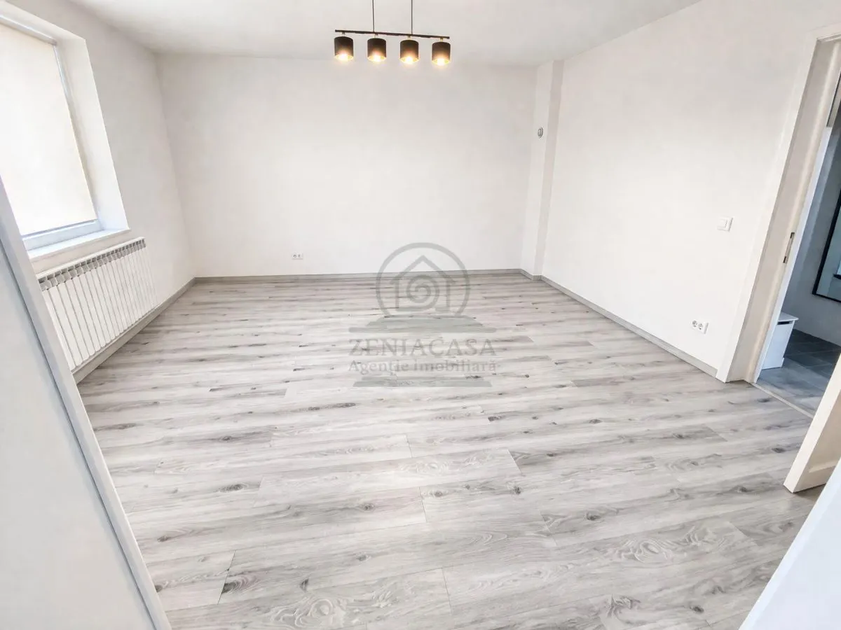 Apartament Copou Iasi 3camere /2 bai/ curte - foto 1