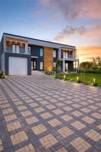 Casa de vanzare Suceava + 710 mp teren - foto 2