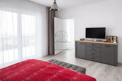 Casa de vanzare Suceava + 710 mp teren - foto 12