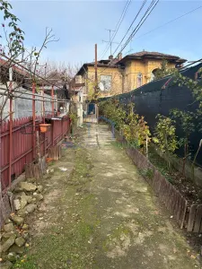 Casa demolabila, teren 651 MP - foto 3
