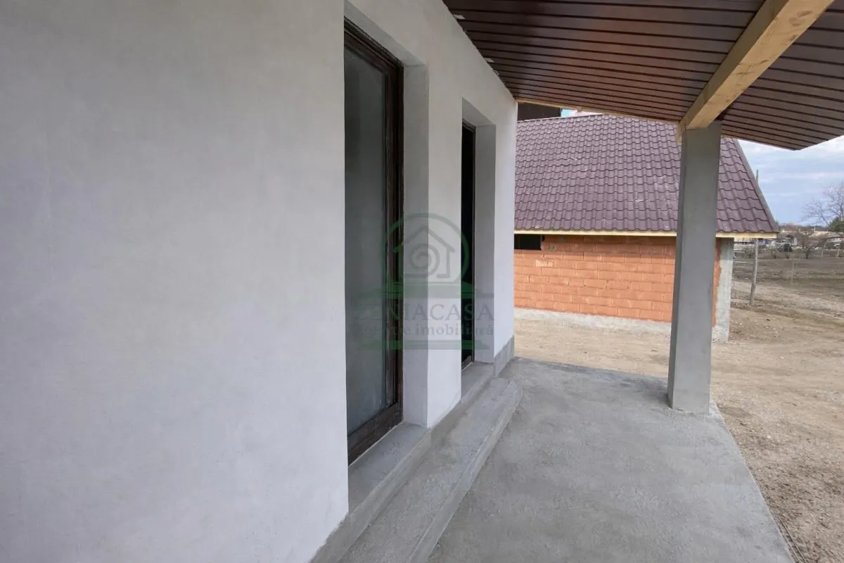 Casa 4 camere Voinesti Iasi 500 mp teren - foto 3