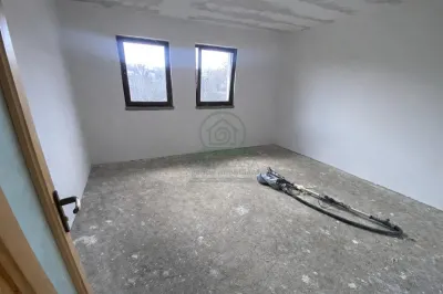 Casa 4 camere Voinesti Iasi 500 mp teren - foto 7