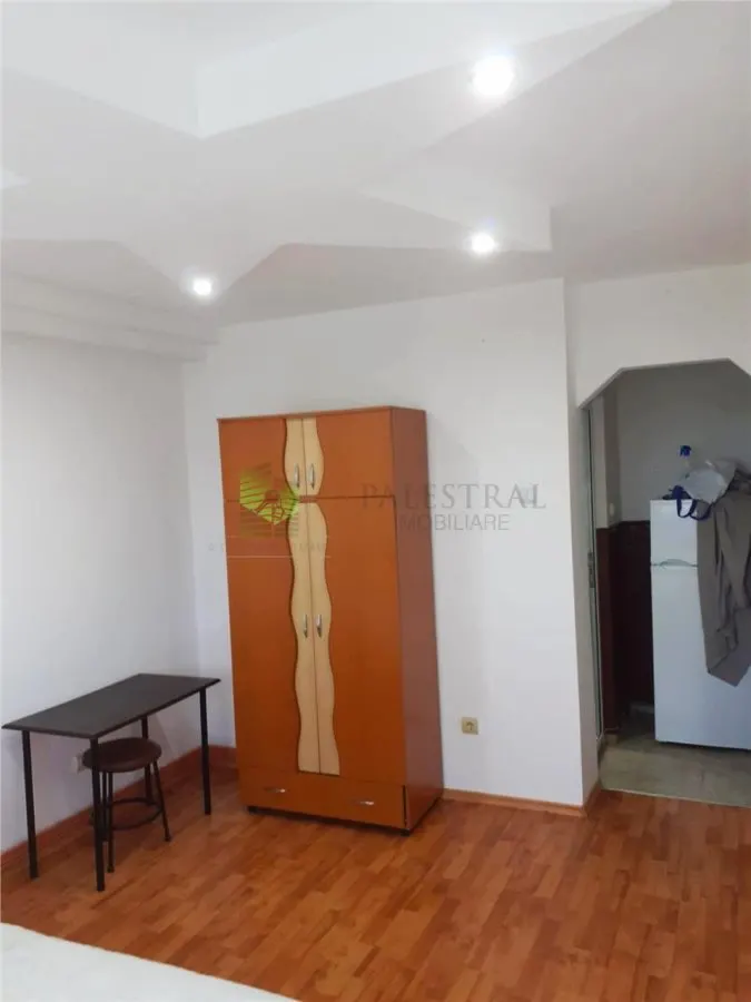 Garsonieara Craiter , renovata ,mobilata,58500 Euro - foto 3