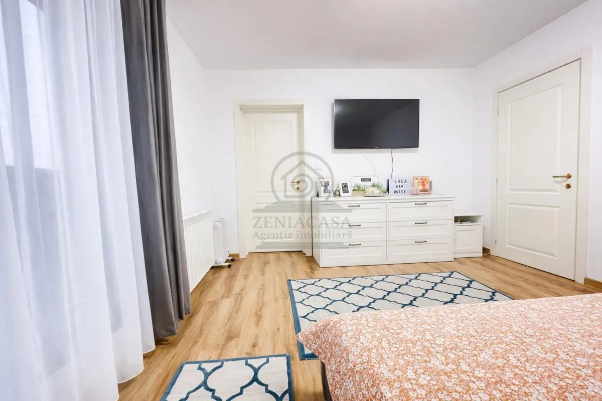 Casa 4 camere Miroslava Valea Adanca MOBILAT si UTILAT ! - foto 3