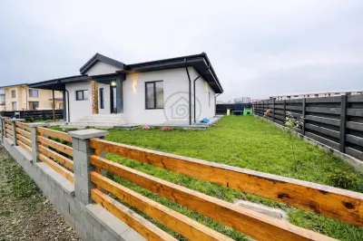 Casa 4 camere Miroslava Valea Adanca MOBILAT si UTILAT ! - foto 9