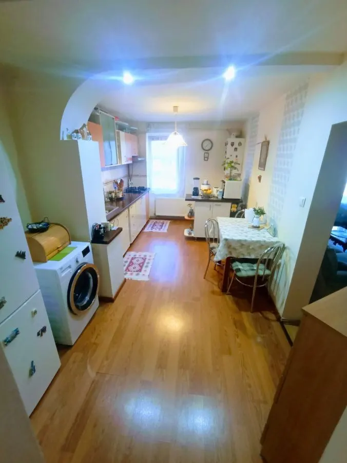Apartament 3 camere Tractorul,139900 Euro - foto 3