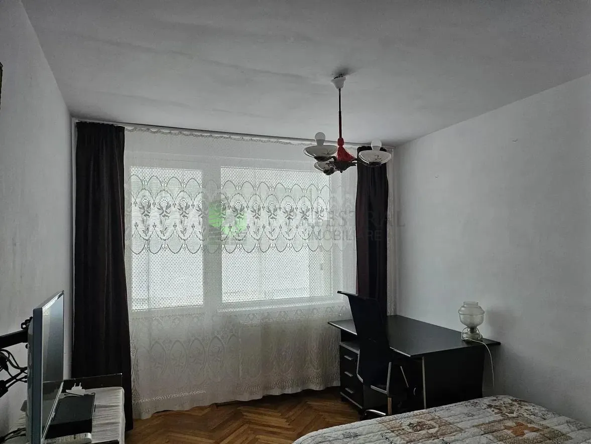 3 camere Centrul Civic  158000 - foto 2