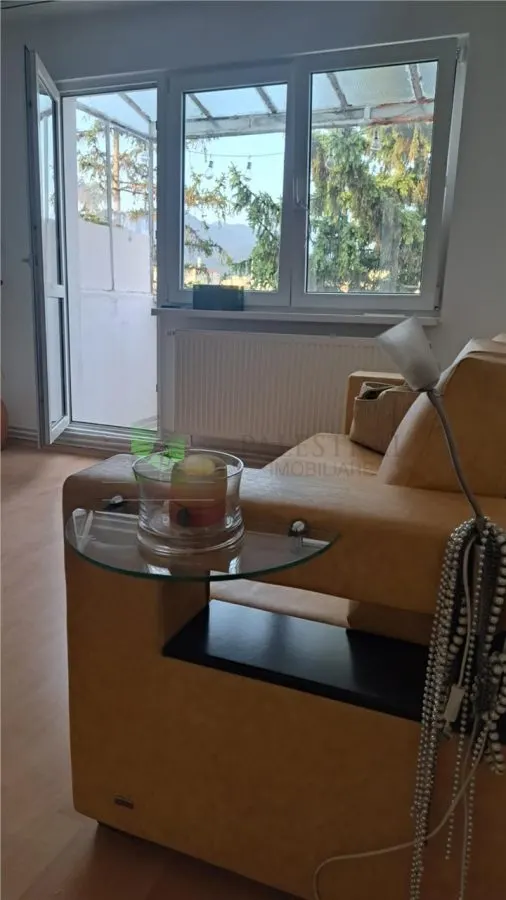 Apartement 2 CAMERE  luminos B-dul Saturn Brasov, - foto 4