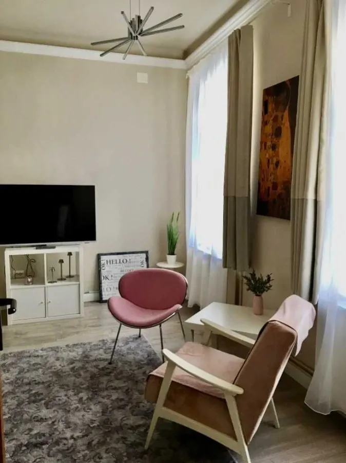 Garsoniera lux Centru Istoric  395 Euro - foto 2