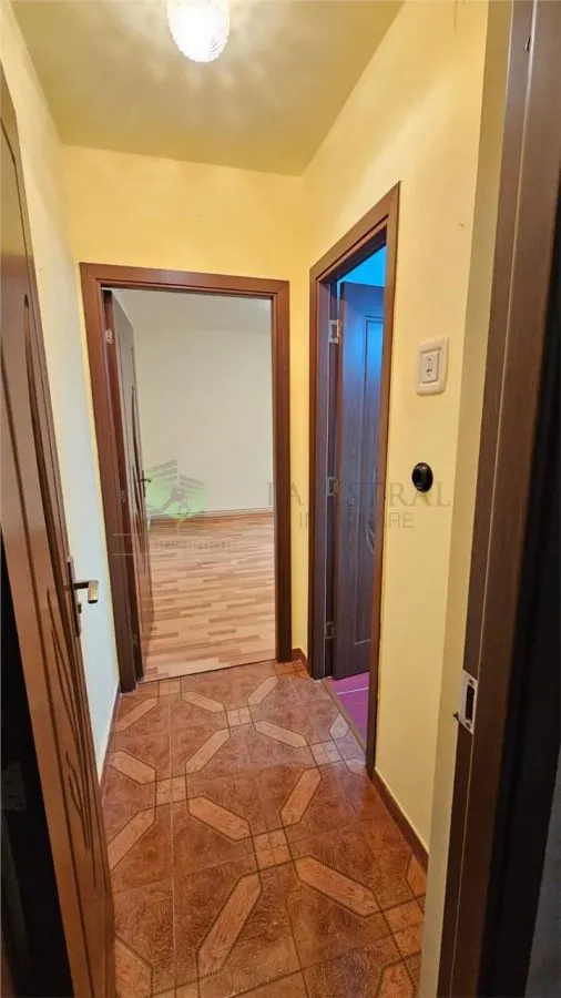 expira in 2 luni Exclusivitate  Remax 2 camere zona Tractorul,etajul 1, 105000 Euro - foto 5
