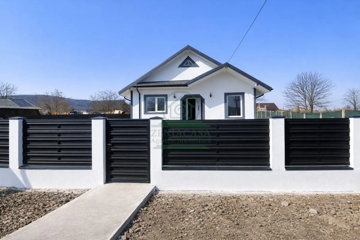 Casa in Voinesti iasi 3 camere, baie, bucatarie, ASFALT si CANALIZARE - foto 2