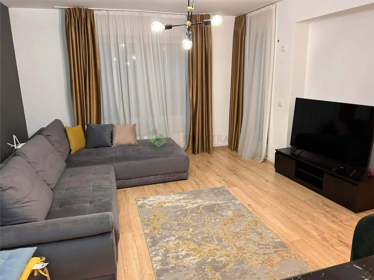 2 camere  Tractorul -Coresi Lux 550 Euro - foto 1