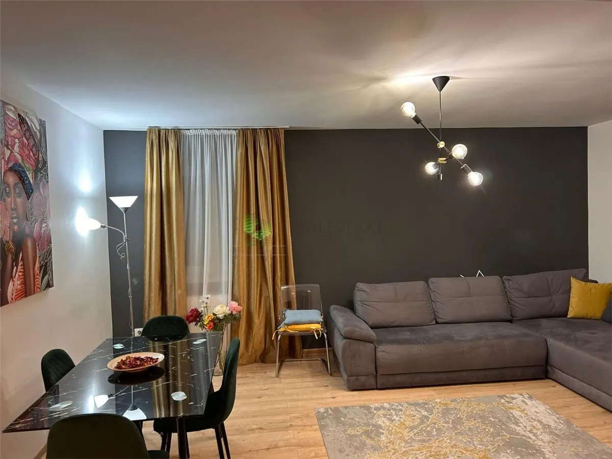 2 camere  Tractorul -Coresi Lux 550 Euro - foto 4