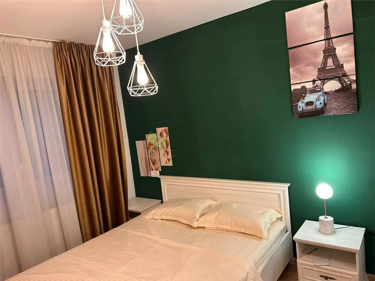 2 camere  Tractorul -Coresi Lux 550 Euro - foto 7