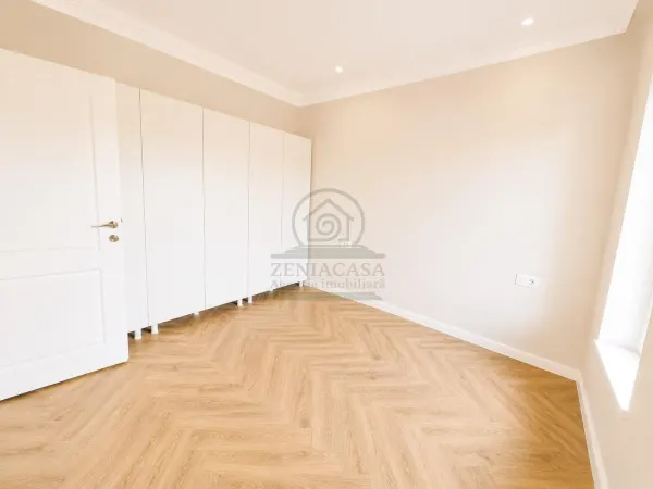 Casă 4 camere Miroslava - poza 11