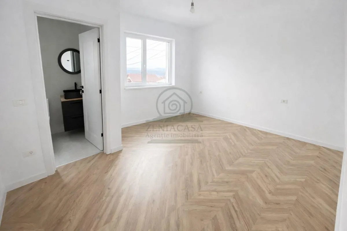 Casa Horpaz Miroslava 4 camere/2 bai FINALIZATA si CANALIZARE - foto 12