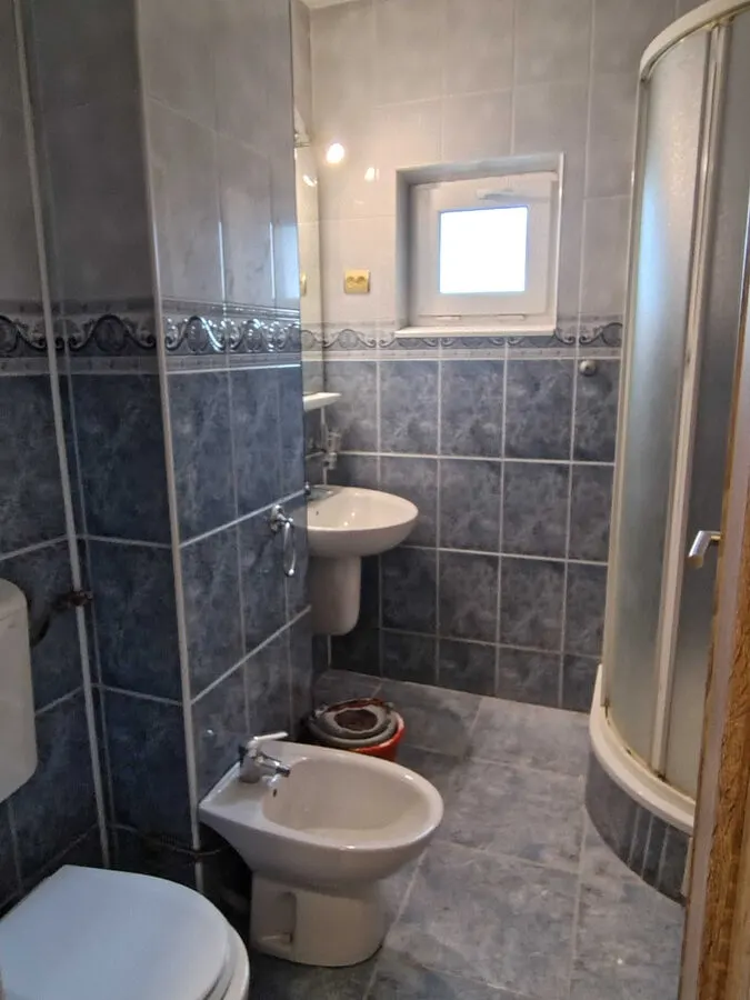 2 CAMERE VLAHUTA mobilat 105000 Euro - foto 9