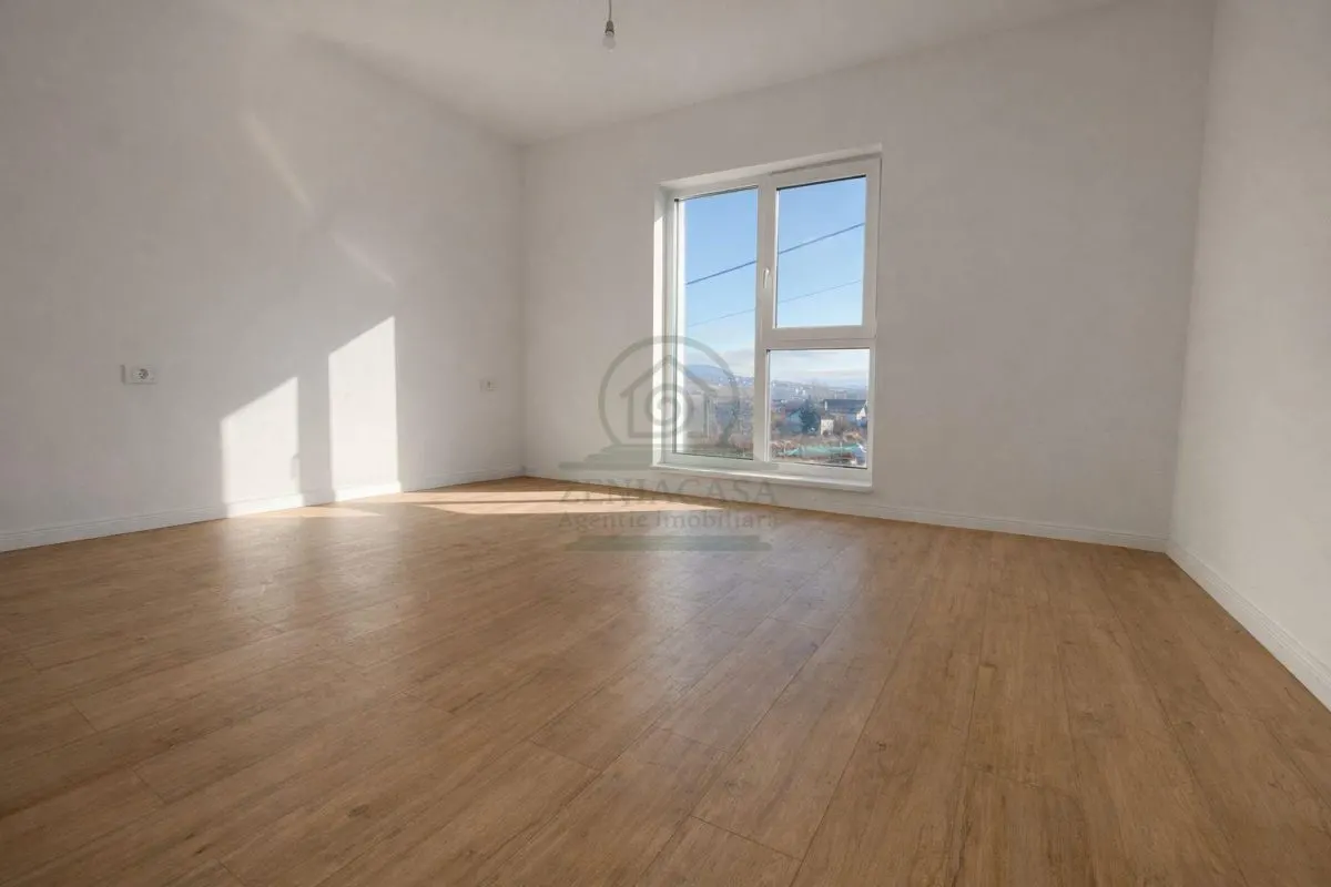Casa  Visani Iasi 3 camere/ 2 bai/ FINALIZATA 120.000 euro - foto 12