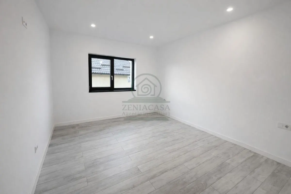 Casa Miroslava Ciurbesti,  5 camere , garaj, beci - foto 5