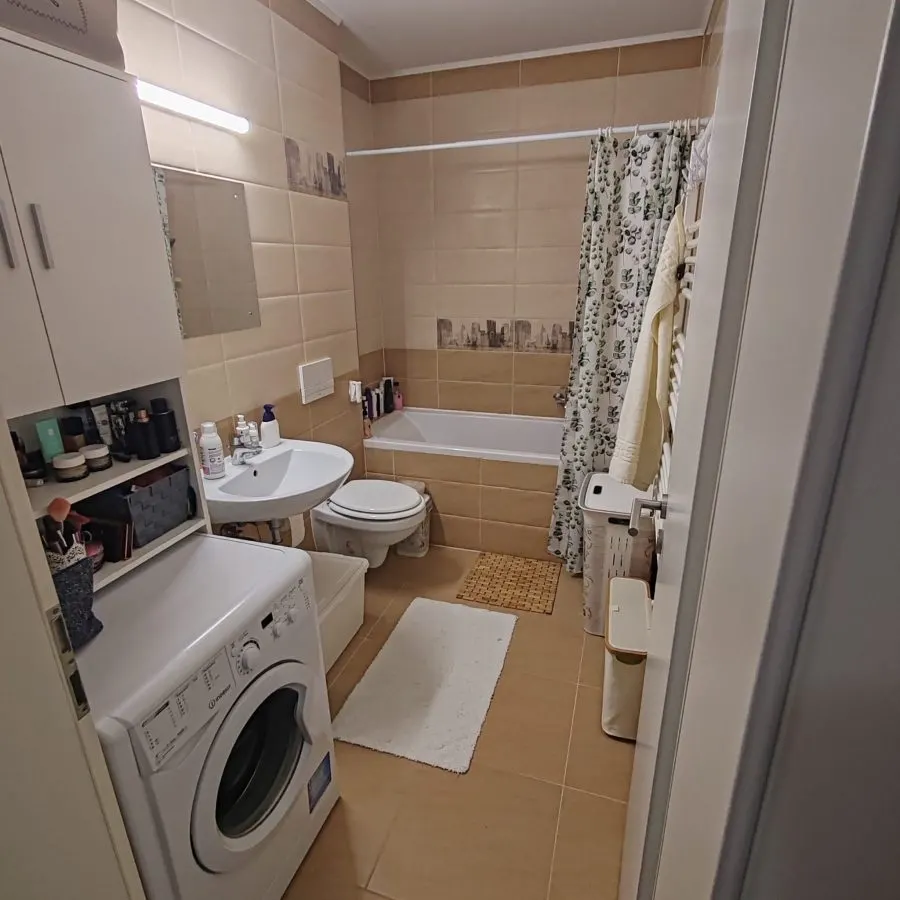 2 CAMERE AVANTGARDEN TRACTORUL 127500 Euro - foto 2