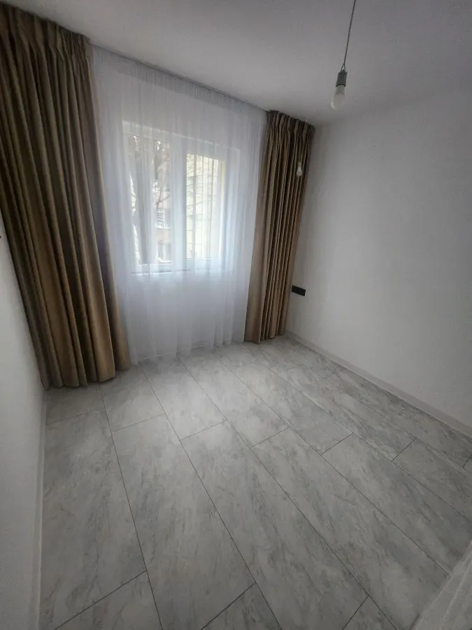 2 CAMERE LUX CENTRUL CIVIC-CEC BANK 117.500 - foto 9