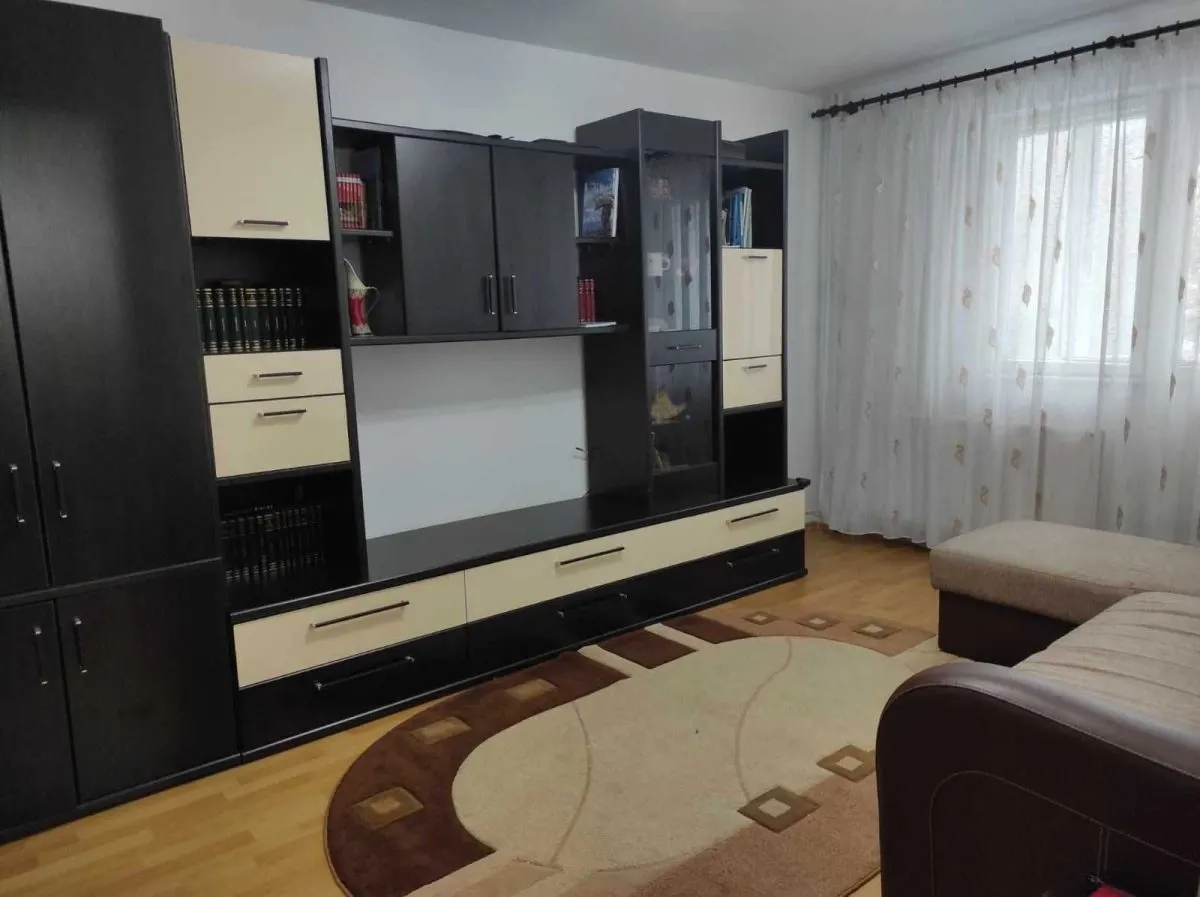 3 CAMERE ASTRA ,120000 EURO - foto 1