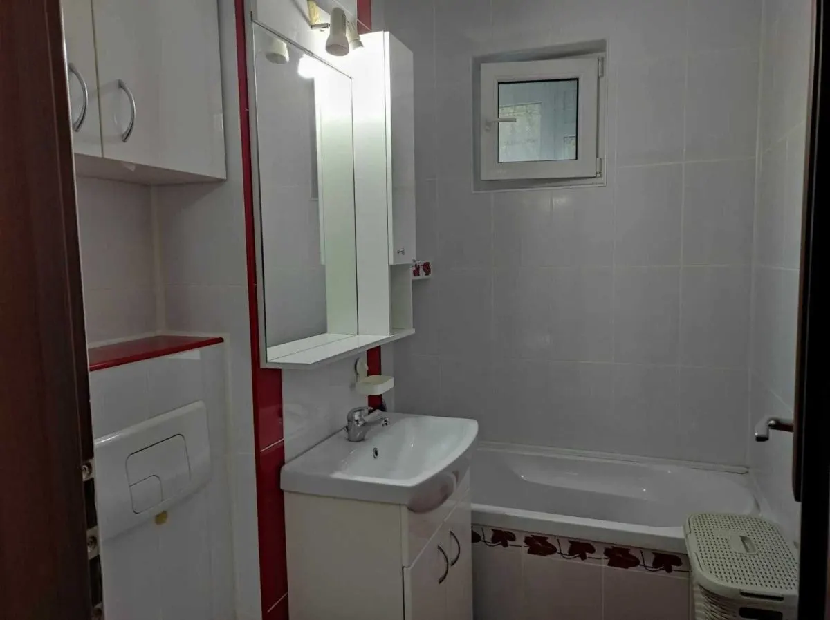 3 CAMERE ASTRA ,120000 EURO - foto 8