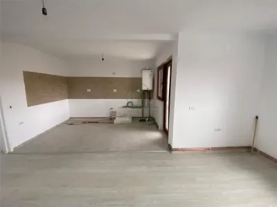 Casa 3 camere baie bucatarie, Voinesti Iasi/ la cheie/ gaz/apa/curent - foto 3