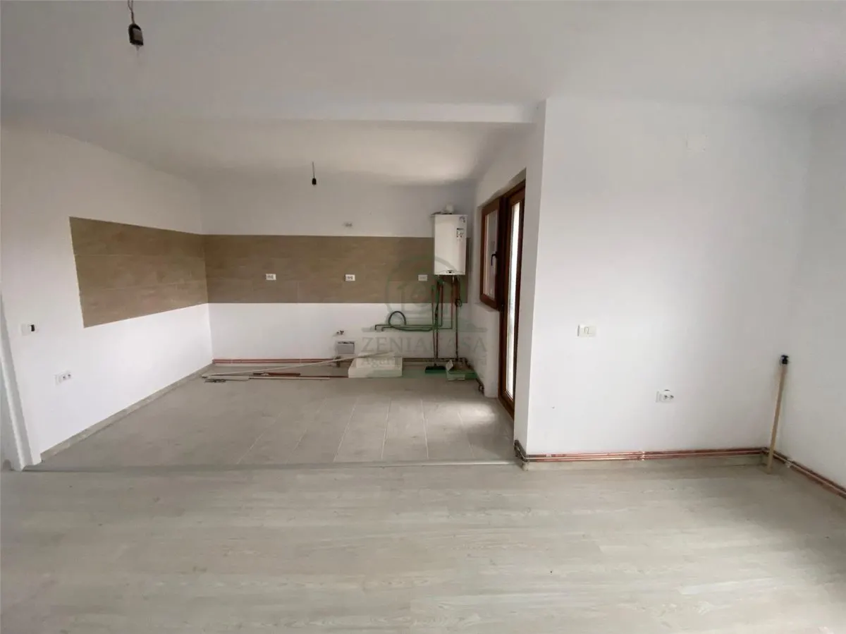 Casa 3 camere baie bucatarie, Voinesti Iasi/ la cheie/ gaz/apa/curent - foto 3