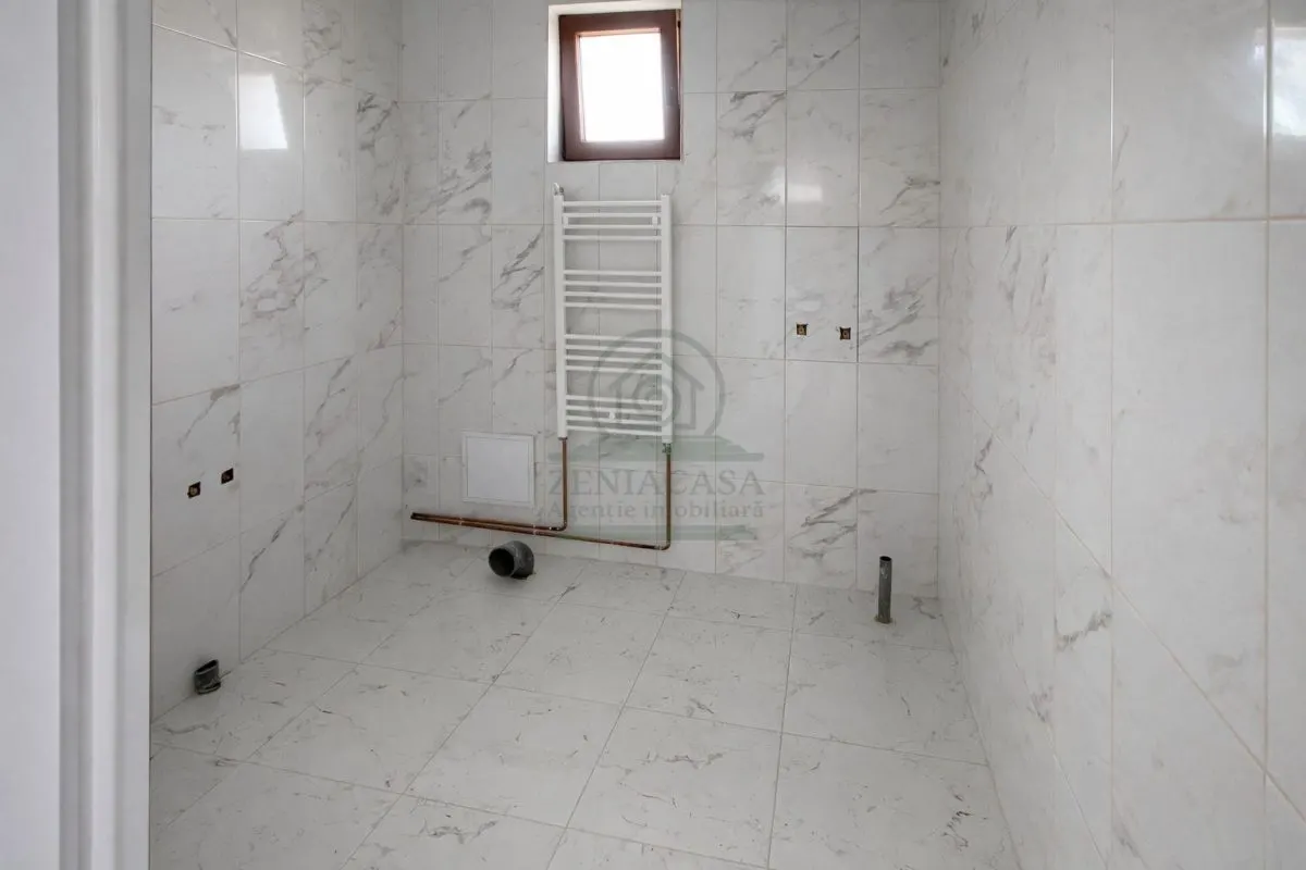 Casa 3 camere baie bucatarie, Voinesti Iasi/ la cheie/ gaz/apa/curent - foto 6