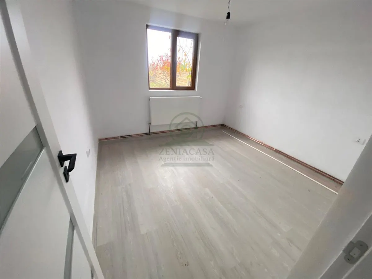 Casa 3 camere baie bucatarie, Voinesti Iasi/ la cheie/ gaz/apa/curent - foto 8