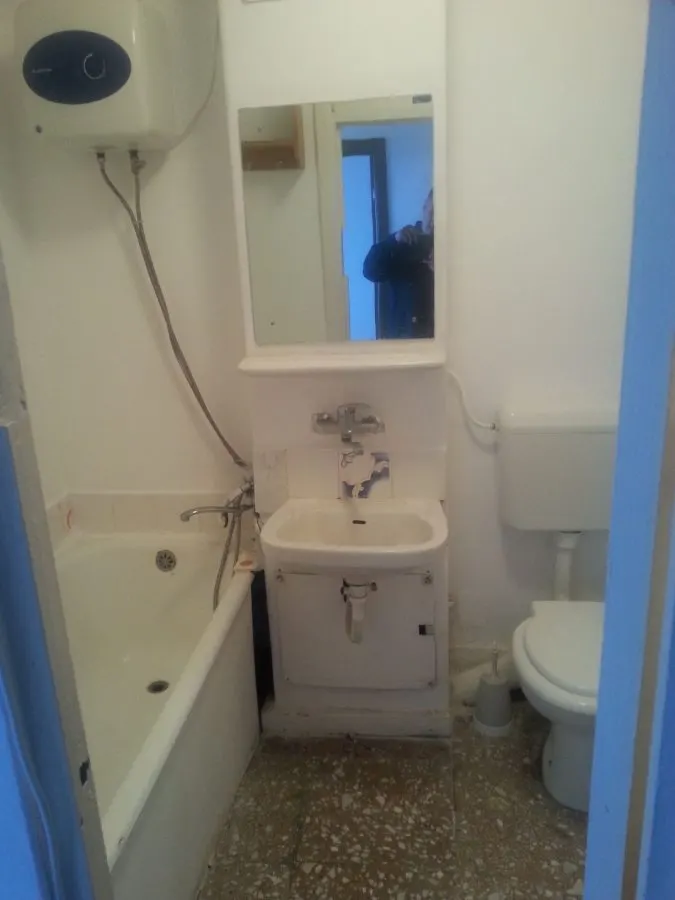 Garsoniera Astra -planete,decomandata,71500 Euro - foto 4