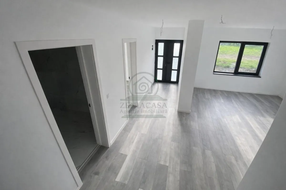 Casa 3 camere Holboca Dancu,  CANALIZARE/ASFALT - foto 3