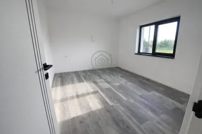 Casa 3 camere Holboca Dancu,  CANALIZARE/ASFALT - foto 6