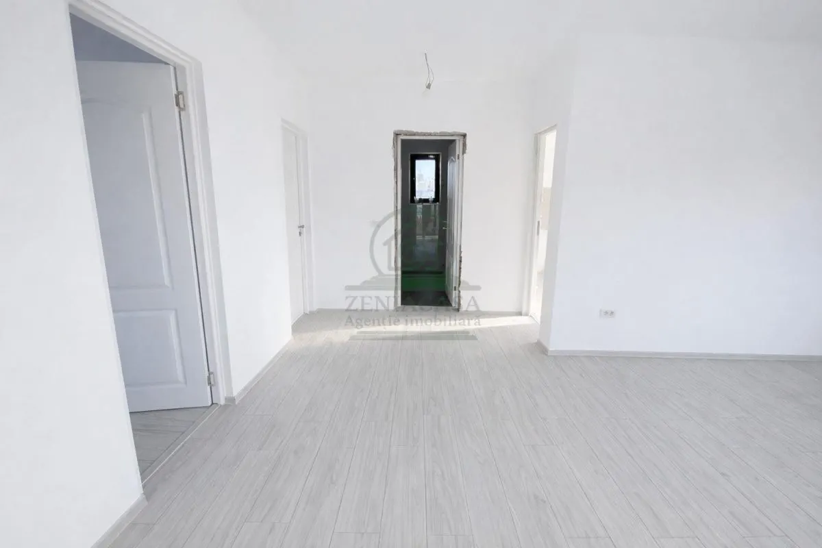 Casa 3 camere Voinesti Iasi 660 mp teren la cheie! - foto 4