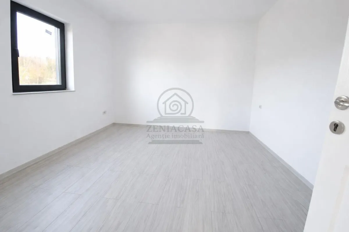 Casa 3 camere Voinesti Iasi 660 mp teren la cheie! - foto 7
