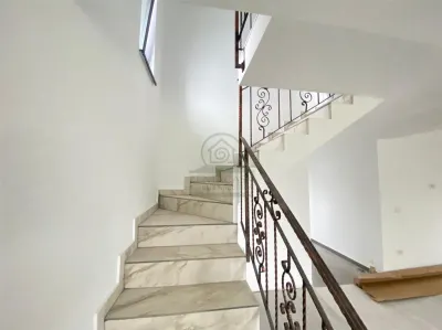 Casa de vanzare 4 camere Holboca Dancu/600 mp teren/CANALIZARE - foto 7