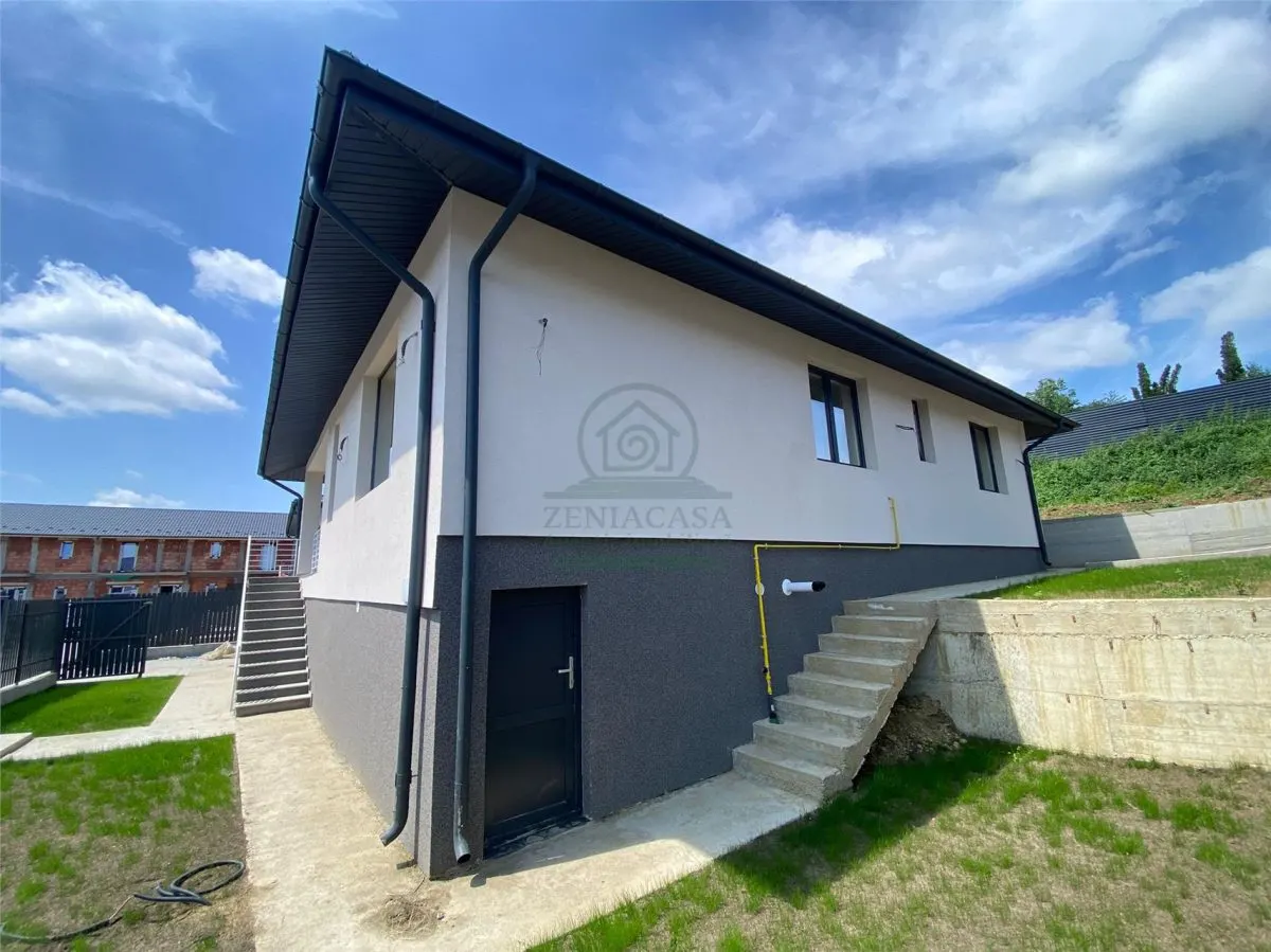 Casa de vanzare 4 camere Tomesti Iasi/BECI/ASFALT - foto 3